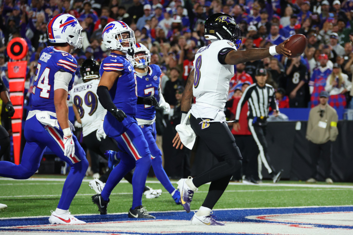 Lamar Jackson obžaloval potiskanje navijača, navijaču dosmrtna prepoved vstopa na NFL stadione.