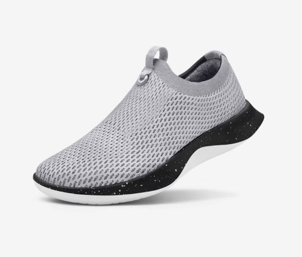 The Best Walking Shoes for Traveling 32 1 allbirds tree dasher relay