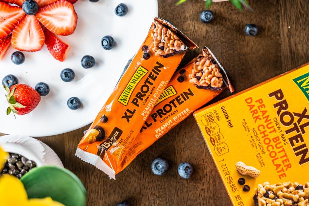 15 Foods to Avoid for Weight Loss 43 hybrid storytellers tlnnc1hvcke unsplash