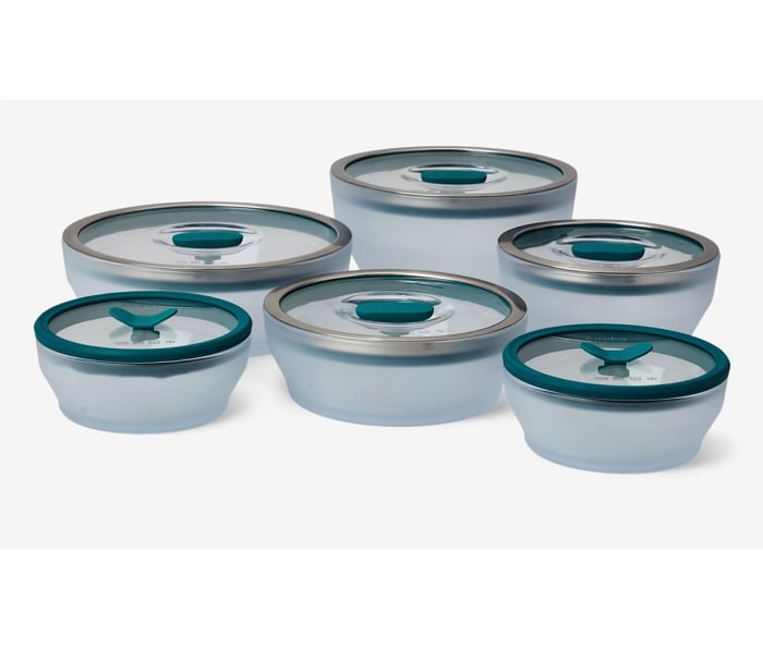 Prepare For Holiday Leftovers With This Microwaveable Cookware Set Men's Journal