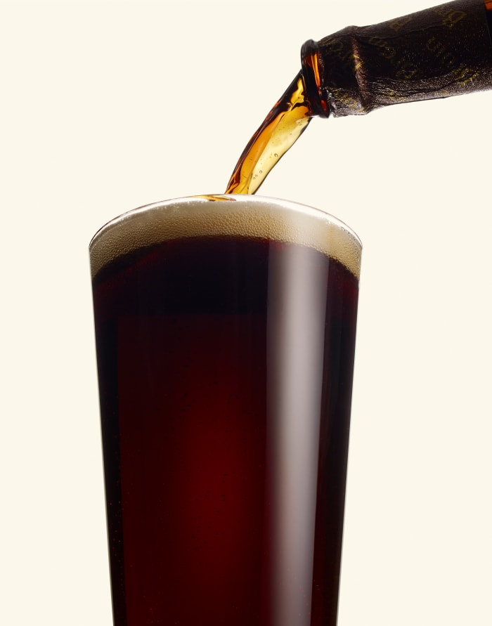 The Right Temperature to Drink Different Beers, from IPAs to Stouts