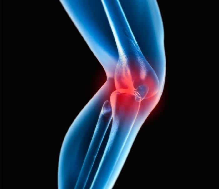 Trainer Q&A Why Does My Knee Crack and Pop? Men's Journal