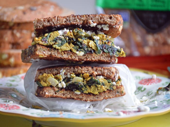 Recipe How to Make a Turmeric Egg Sandwich Men's Journal