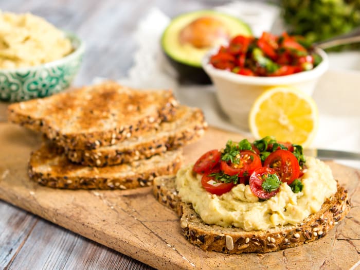 Recipe How to Make Torre Washington's White Bean and Avocado Toast