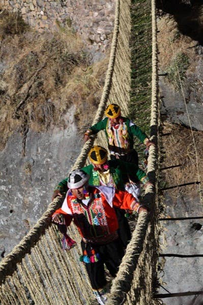 400565_437378876303628_1511015748_n