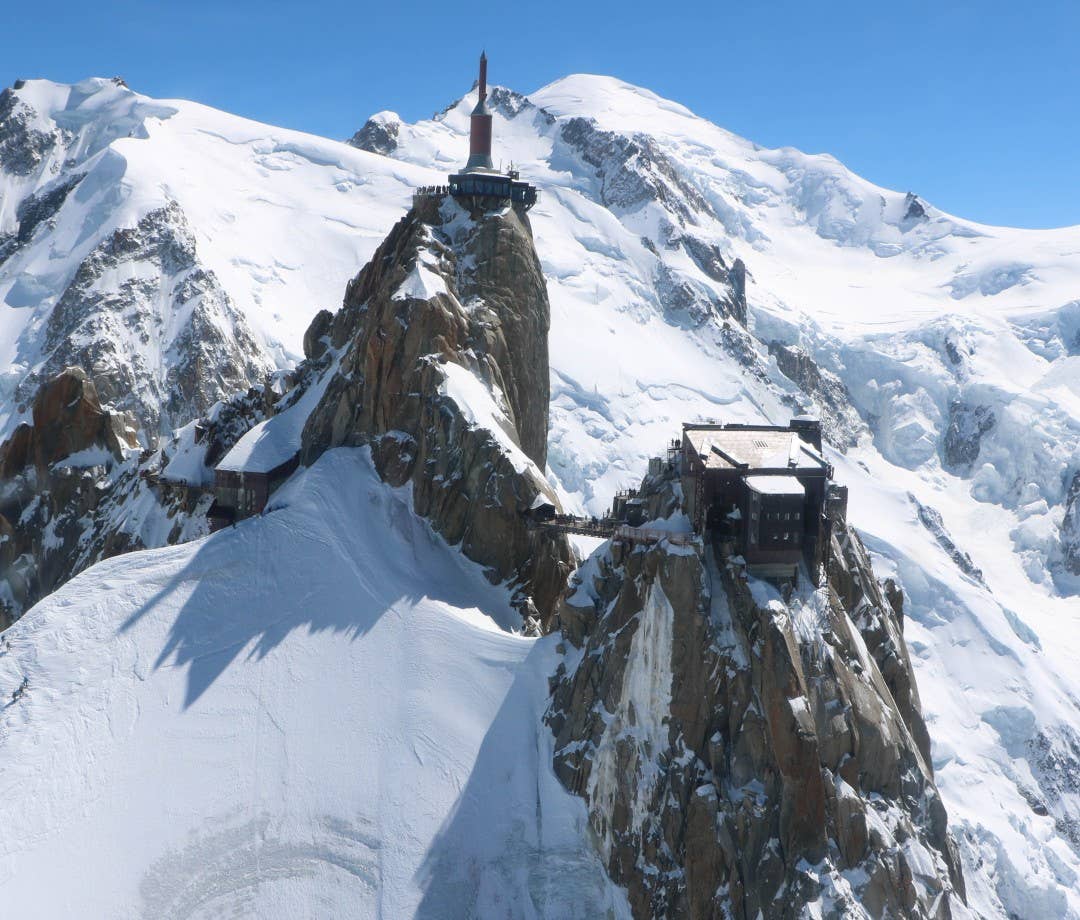 the-perfect-3-day-winter-weekend-in-chamonix-alpine-spas-olympic-lore