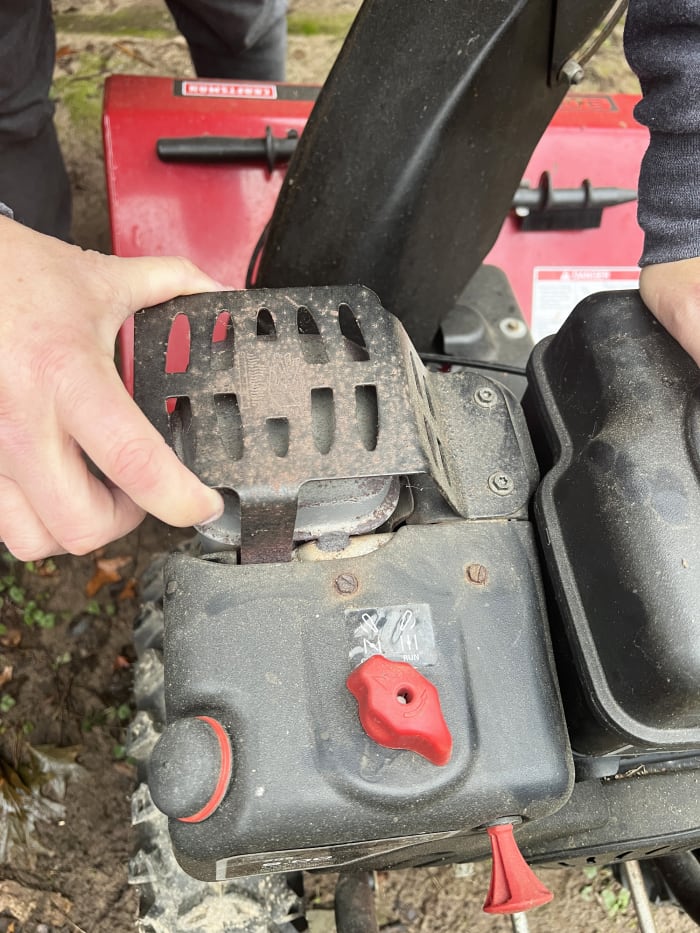 How to Tune Up Your Snowblower Men