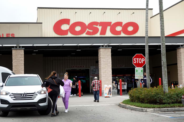 Costco 39 s New Perk Is Turning Heads - Costcos Quarterly Earnings Beat Expectations 