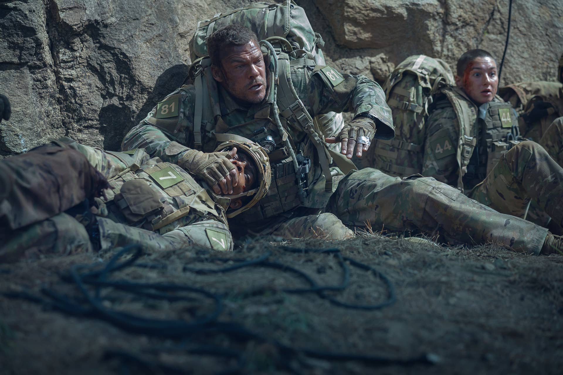 War Machine. (L-R) Stephan James as 7, Alan Ritchson as 81, and Alex King as 44 in War Machine. Cr. Ben King/Netflix © 2026.