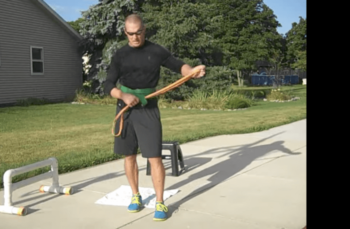 How to Train Your Hamstrings Without a Leg-Curl Machine - Men's Journal