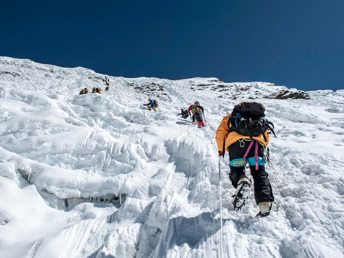 Why Sherpas Are Superhuman Mountain climbing Powerhouses Men s Journal why-sherpas-are-superhuman-mountain-climbing-powerhouses-men-s-journal