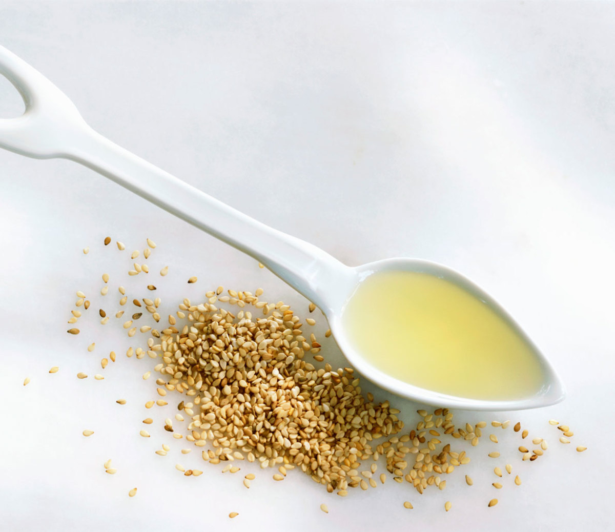 8 Healthy Oils You Need to Be Eating And Cooking With Men's Journal