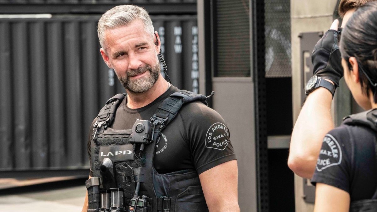 PushPull Workout Jay Harrington Builds Muscle With at 49 Men's Journal