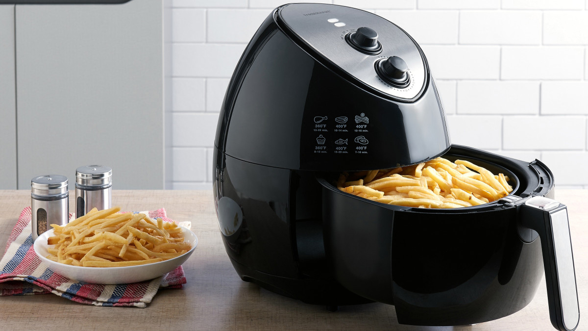 Eat Great, Lose Weight—This Air Fryer Is 40% Off Right Now - Men's Journal