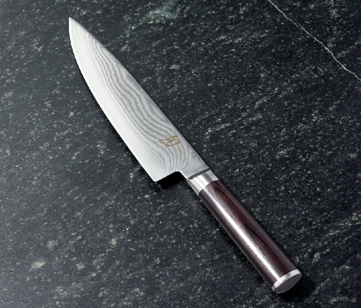 Misen Ultimate 8 Inch Chef's Knife - Pro Kitchen Knife - High Carbon  Japanese Stainless Steel - Hybrid German and Japanese style blade -  Craftsmanship