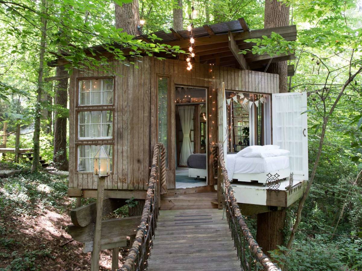 Coolest Airbnb Treehouses for Fall Getaways Men's Journal