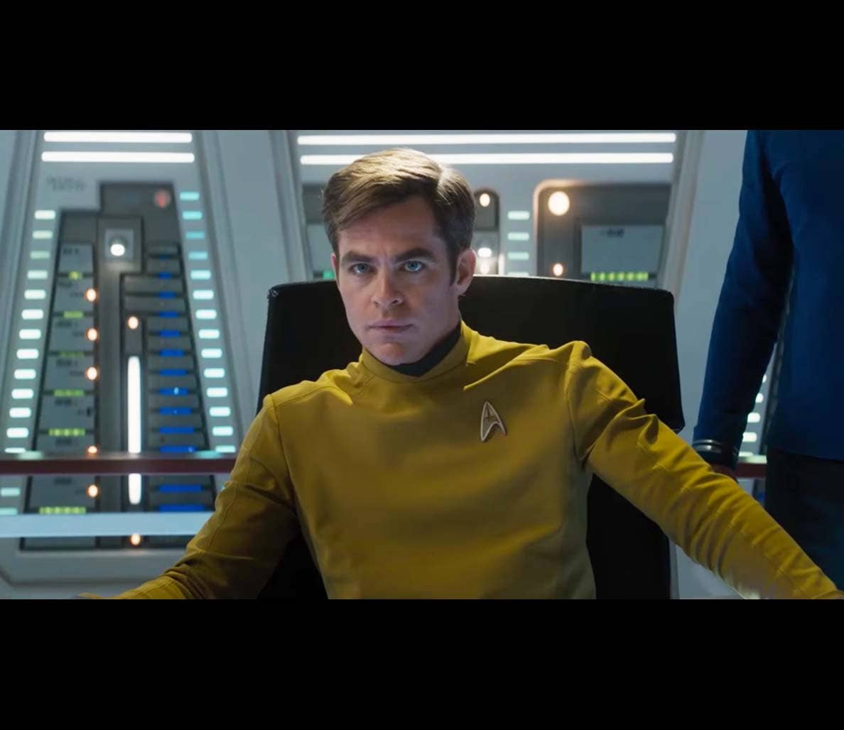 Captain Kirk Faces His Reckoning in the New 'Star Trek: Beyond' Trailer ...