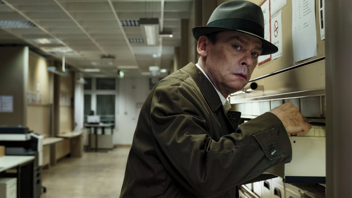Best International TV Series to Stream Right Now Men's Journal Men