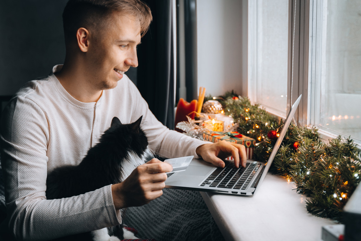 Check Out 5 Of The Best Zappos Black Friday Deals Now Men's Journal