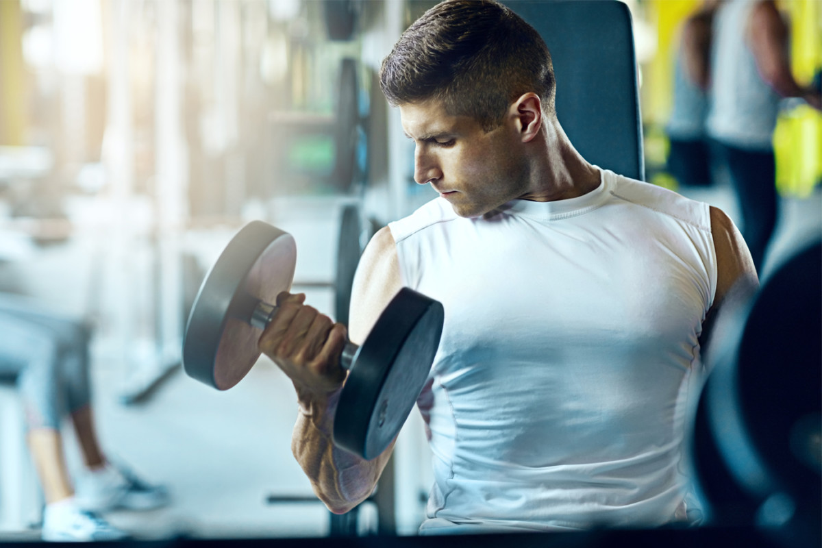 Dumbbell Workouts: The 15-minute Dumbbell Workout for Busy Guys - Men's  Journal