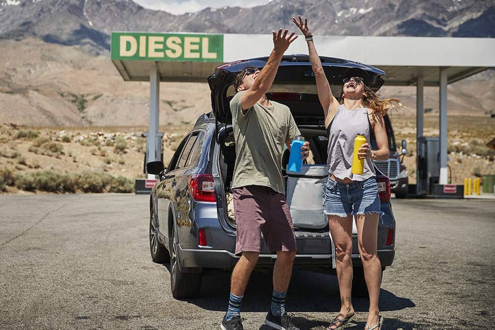 The 11 Best Water Bottles for Athletes to Stay Hydrated Men's Journal