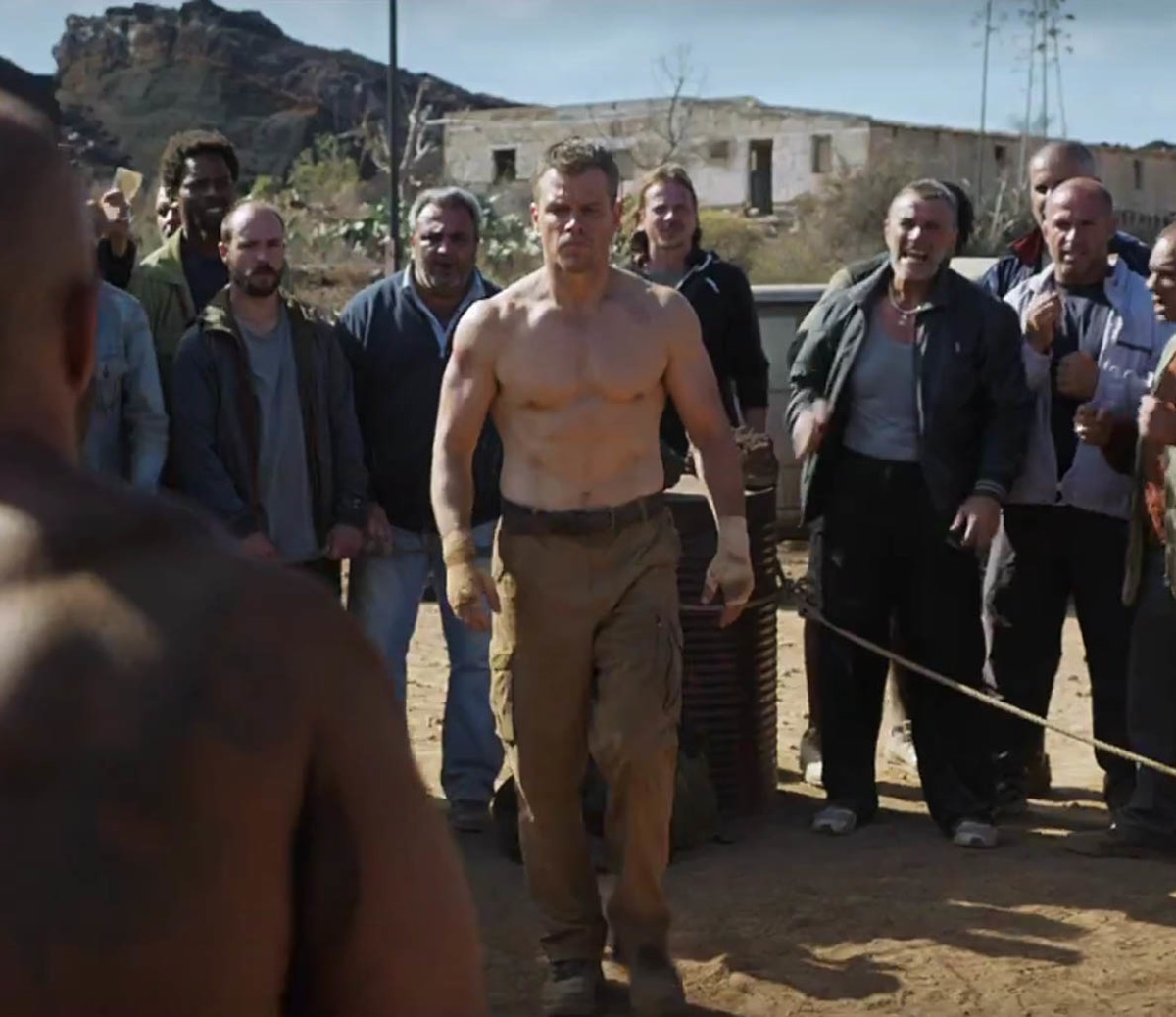 Matt Damon Looks Absolutely Ripped in the New 'Jason Bourne ...