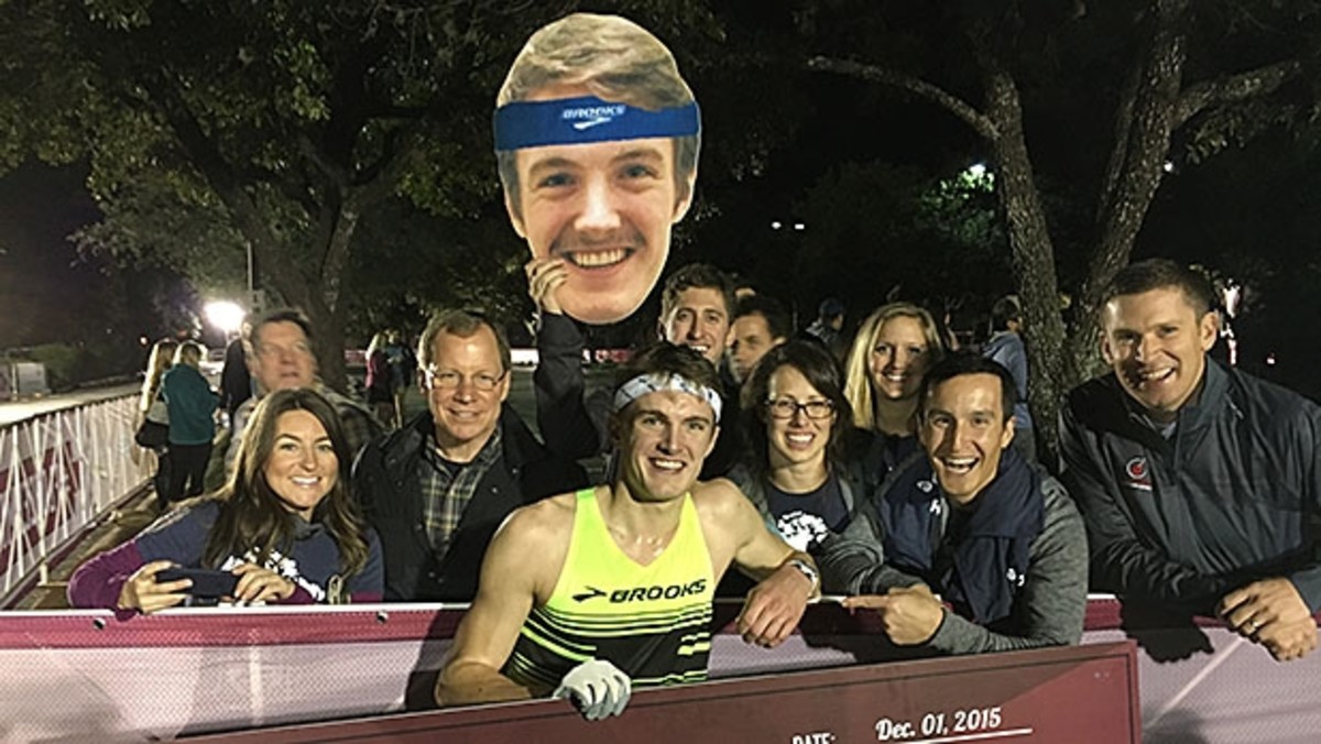 How to Chug Beer Fast Tips from a Pro Men's Journal