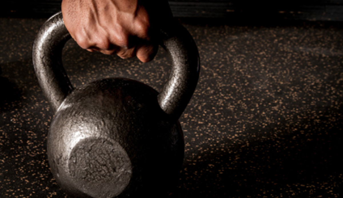 10 Dangerous Kettlebell Mistakes Men's Journal