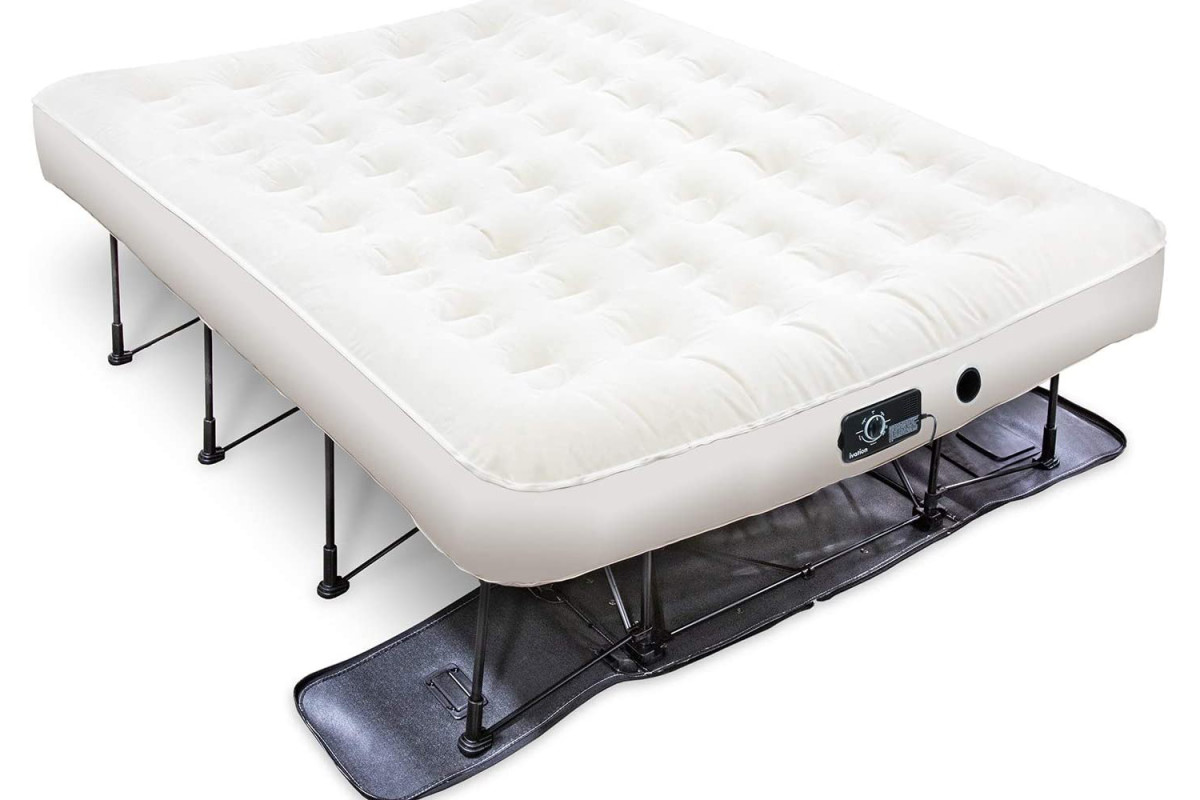 The Best Air Mattresses for Camping, Truck Beds & Minivans Men's Journal
