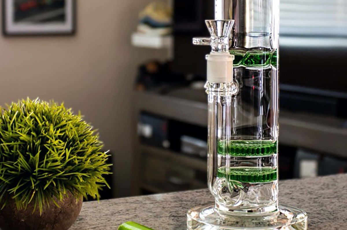 How Grasscity Became the World’s Oldest, Best Online Head Shop Men's