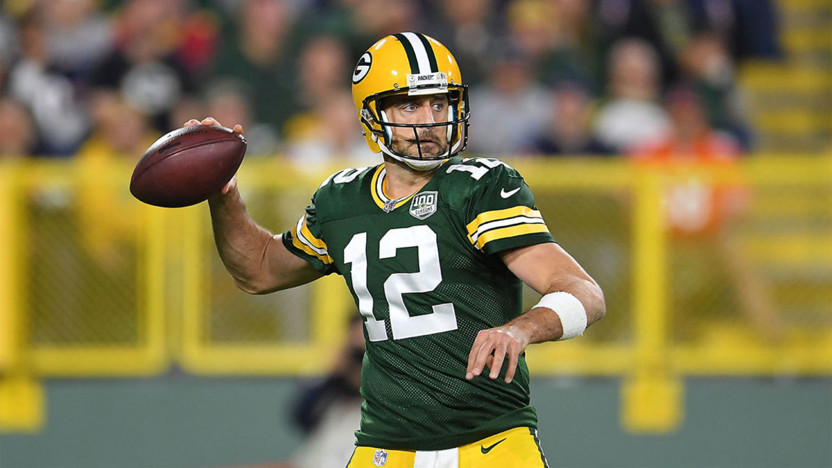 Interview: Aaron Rodgers on Swimming With Sharks, Traveling to Africa, and Why the Packers Can Make a Playoff Run - Men's Journal
