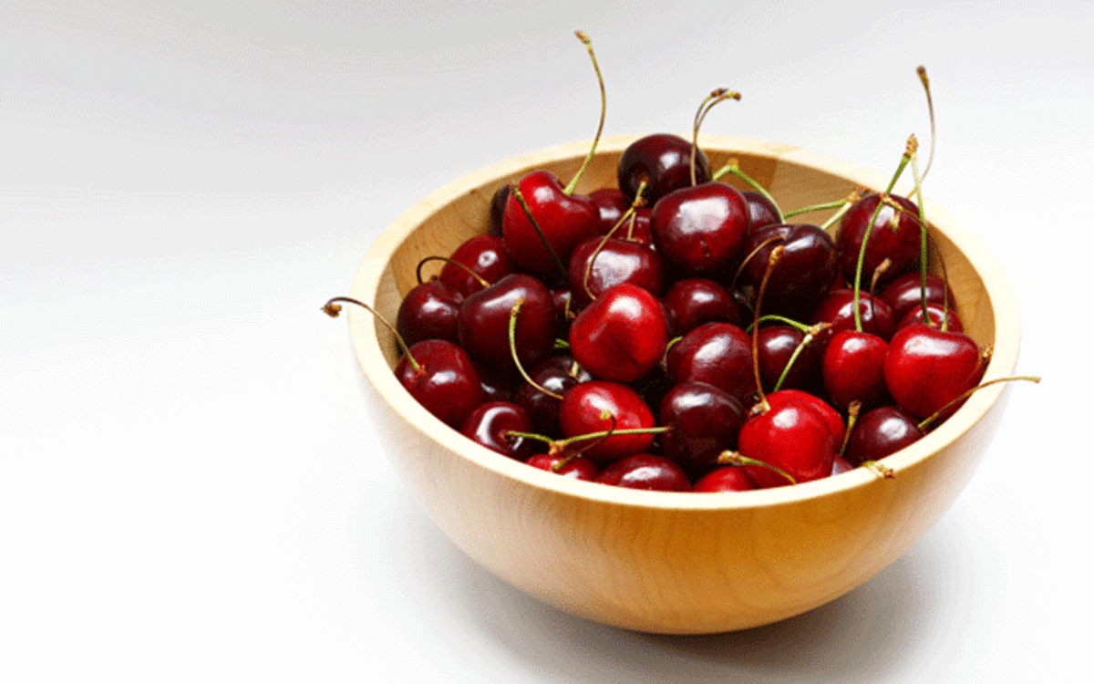 11 healthiest frozen fruits and vegetables Men's Journal