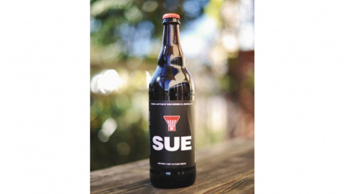 The 12 Best Smoked Beers and Rauchbiers in the World Men's Journal