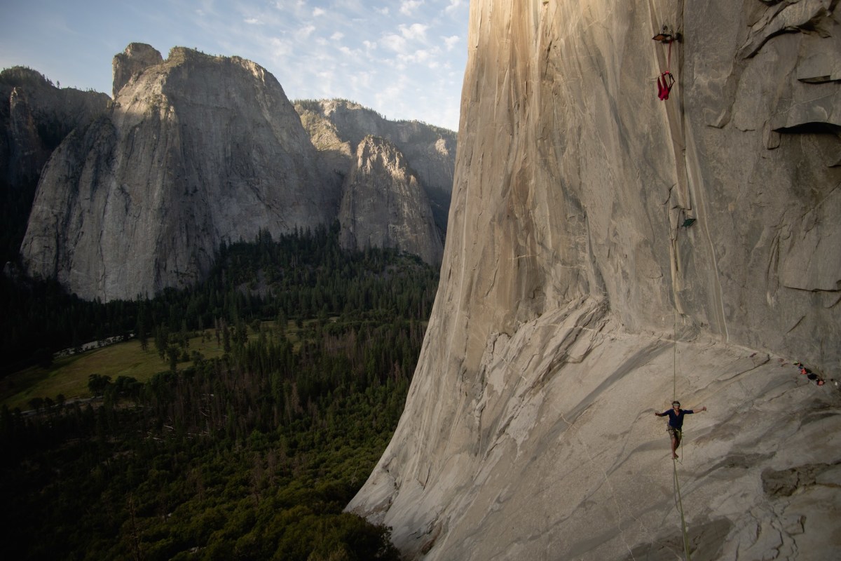 Yosemite Highline Across El Capitan's Steepest Section Pushes Limits