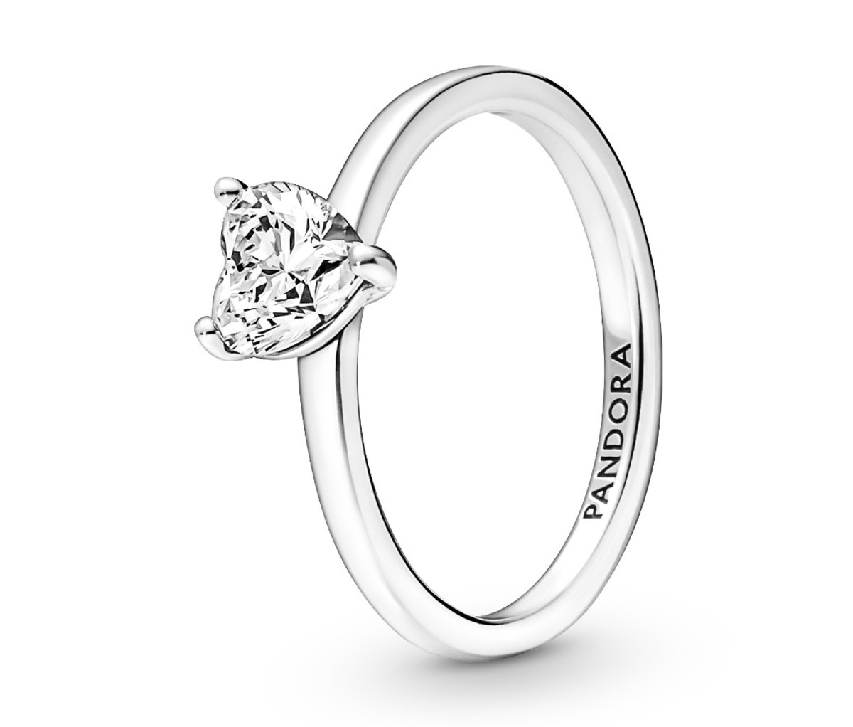 Sparkling Heart Solitaire Ring