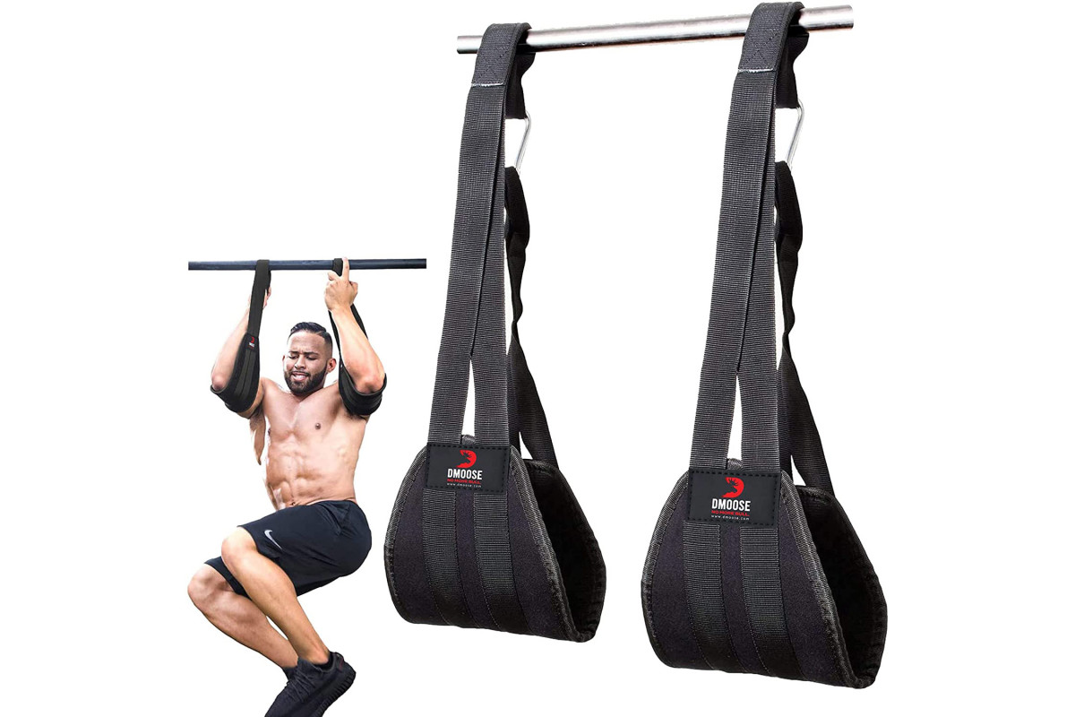 ære elektropositive hoste Pick Up These Must Have Pull-Up Bar Accessories For Your Home Gym - Men's  Journal