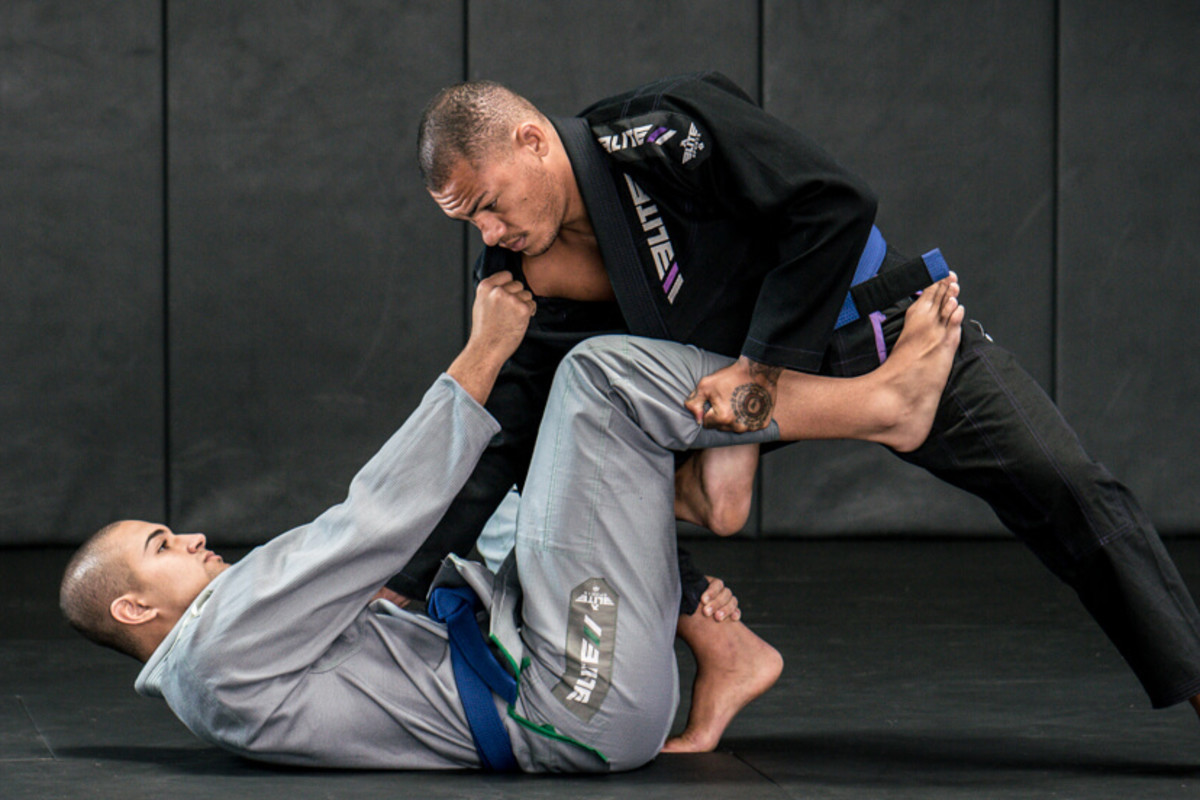 Best Competitive Fighting and MMA Training Gear at Elite Sports Men's