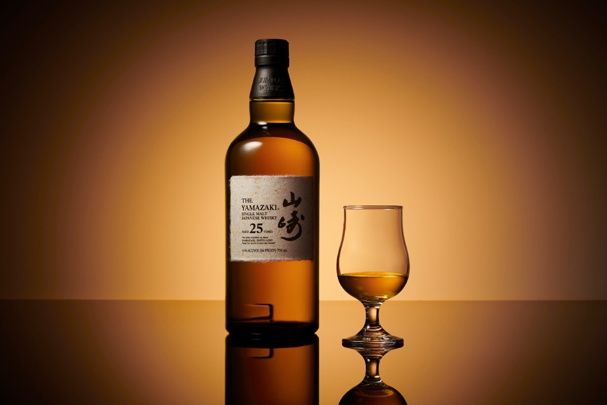16 Best Japanese Whiskies to Try in 2023 Men