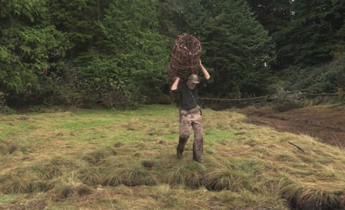 How to out-survive a group of survivalists - Men's Journal