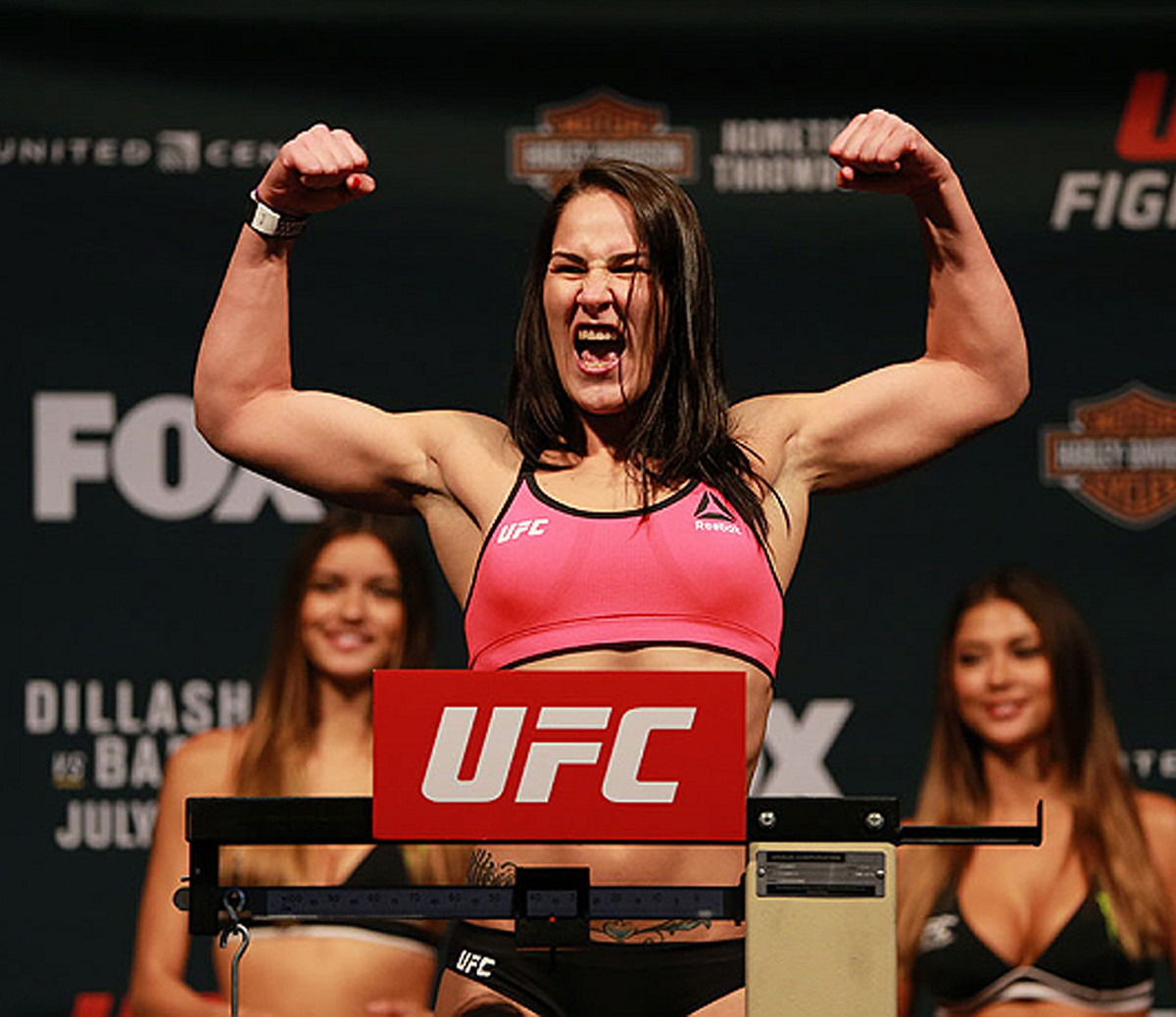 20 Best female MMA fighters in the world: most beautiful women