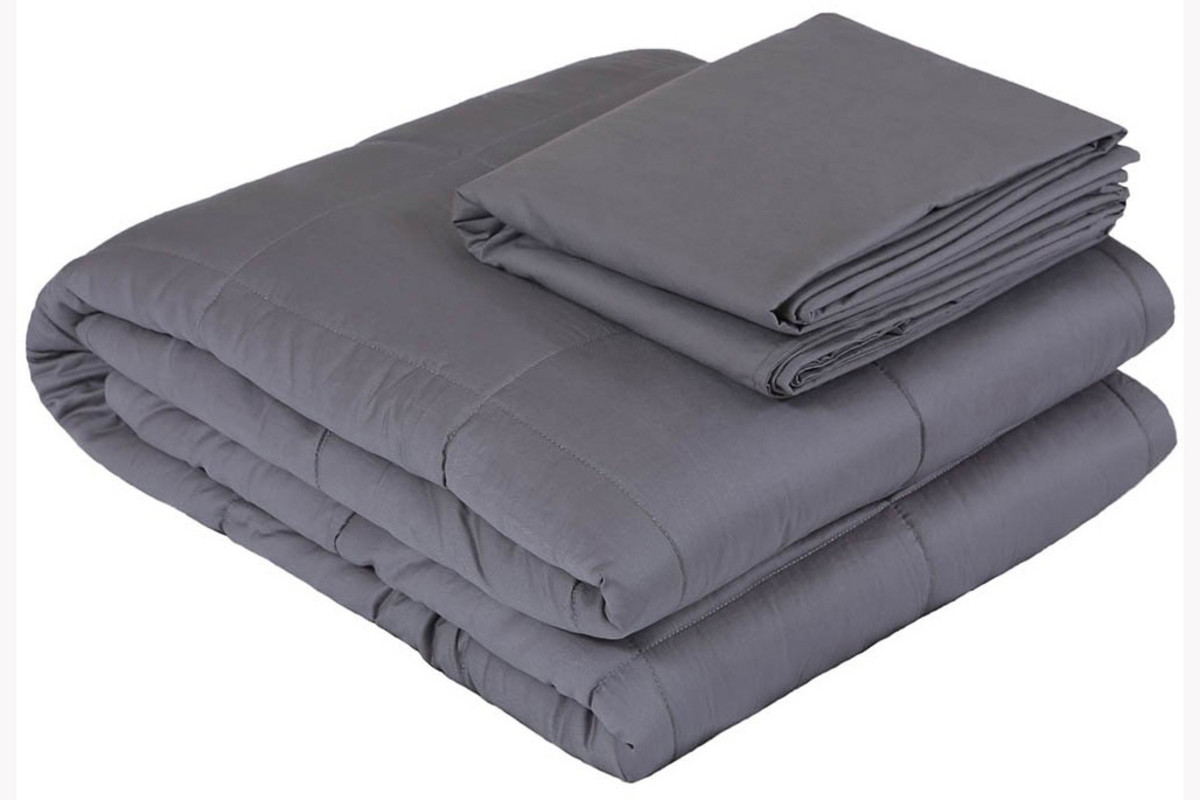 The 9 Best Weighted Blankets Perfect for Athletic Recovery Men's Journal