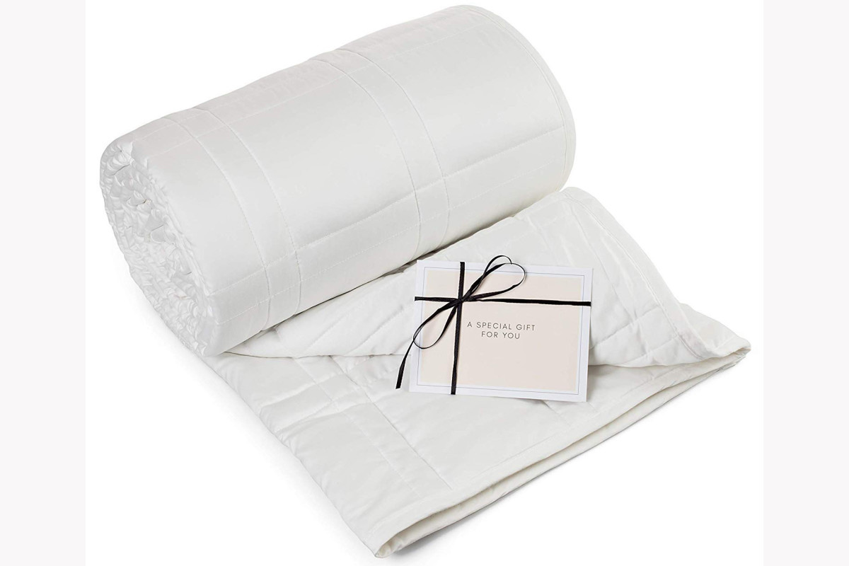 The 9 Best Weighted Blankets Perfect for Athletic Recovery Men's Journal