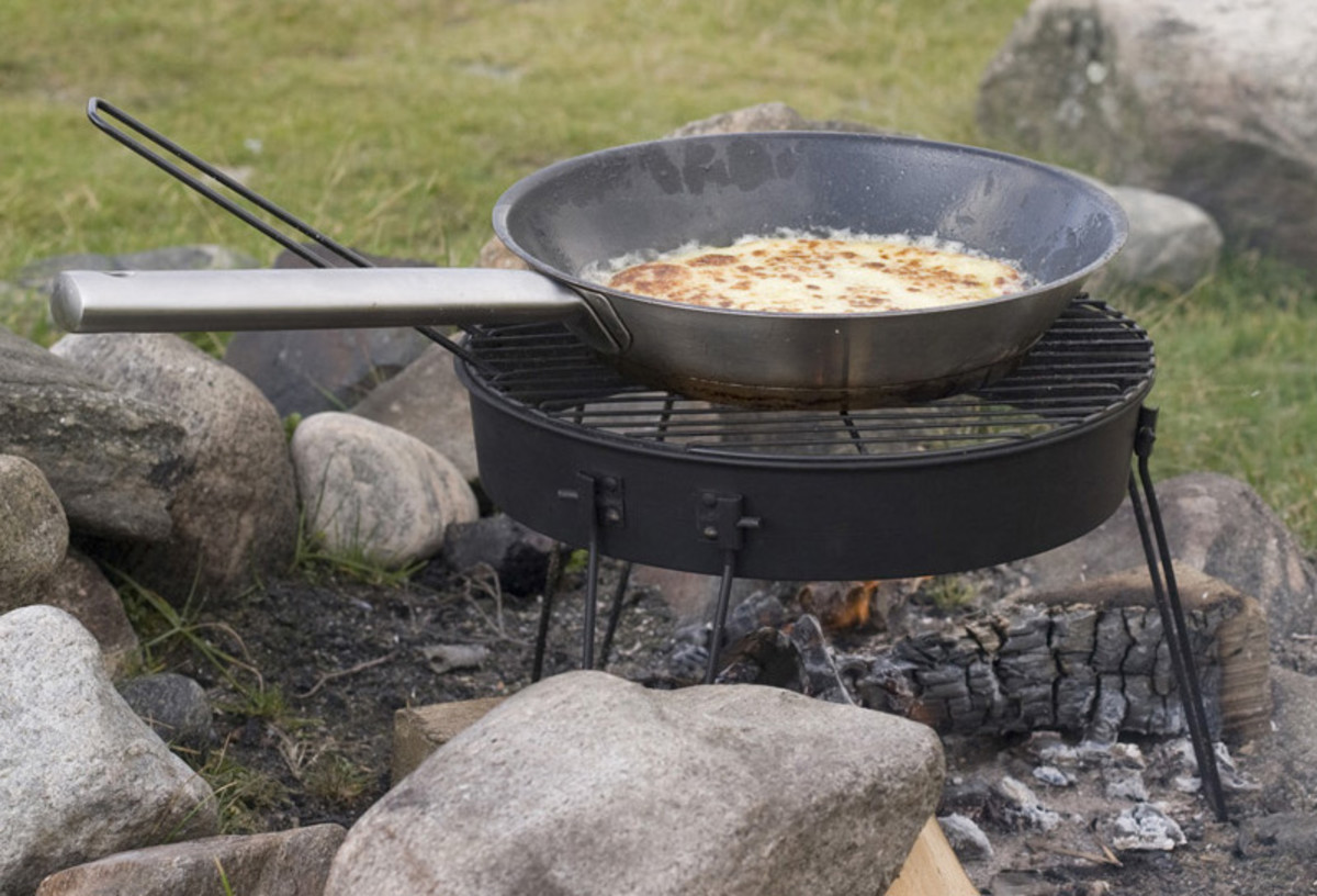 Canoe Camping Recipes Naan Bread Men's Journal