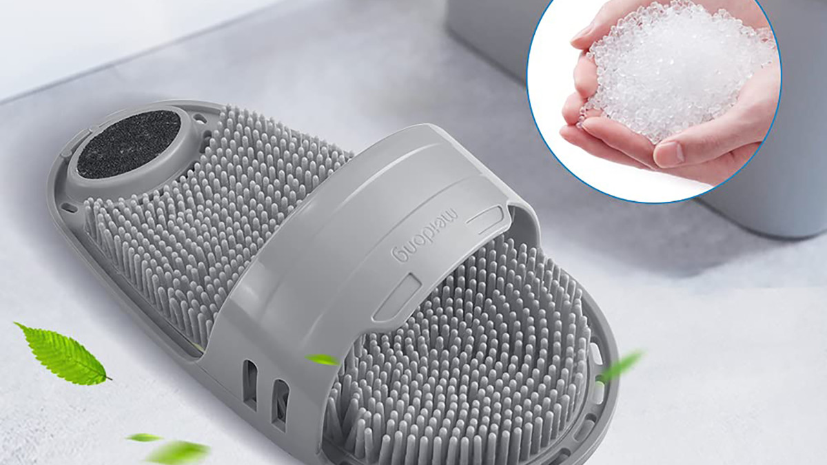 Clean Your Feet Faster With This Silicone Shower Foot Scrubber Men's