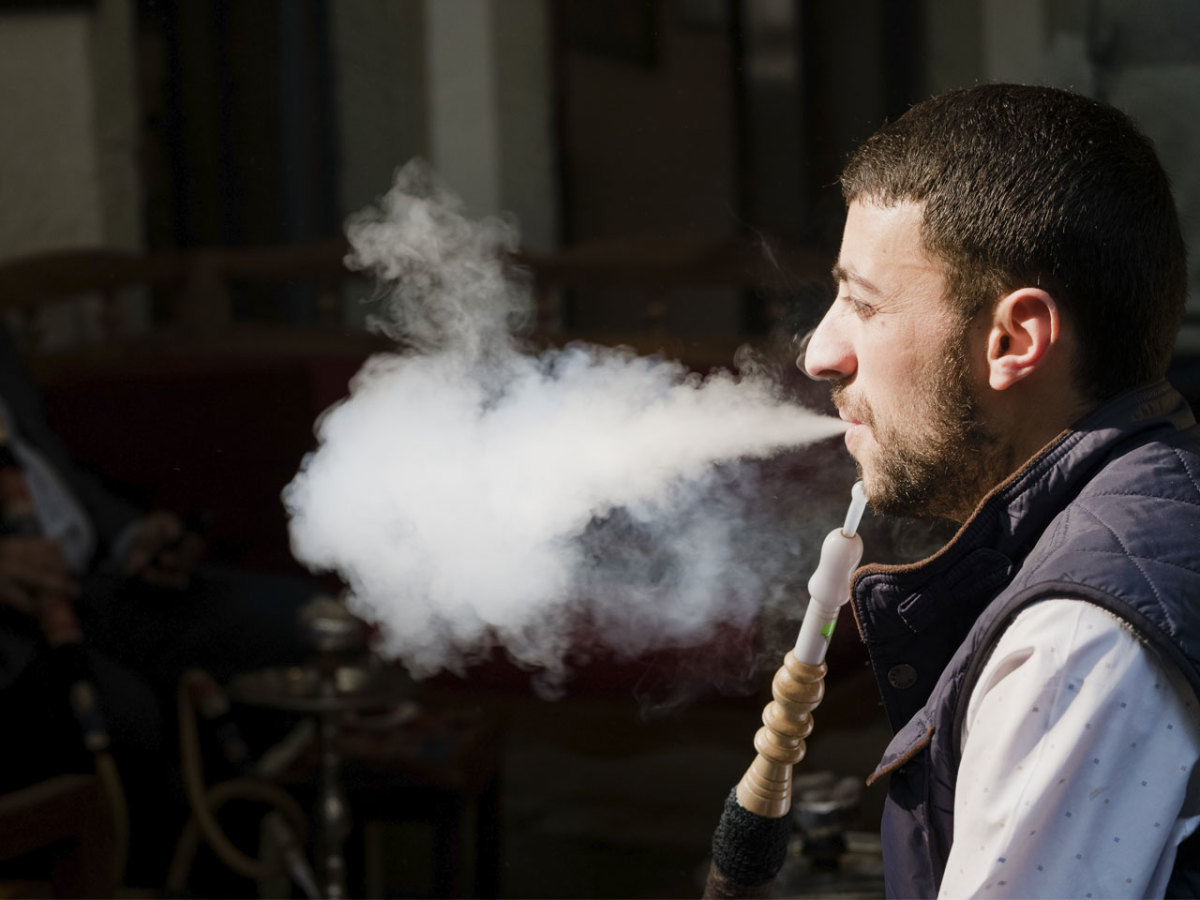 Hookah pipes with electric heating disks obliterate 70 more lung cells