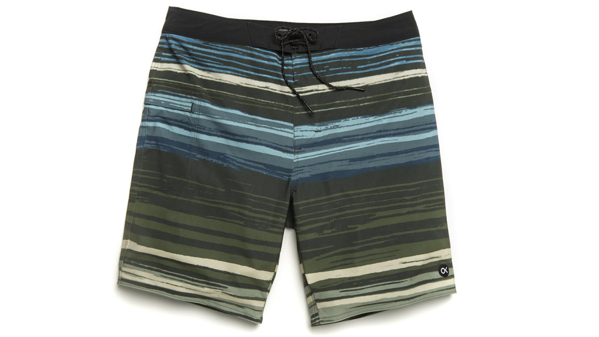 Outerknown Nomadic Stretch Trunks Are the Perfect Swim Trunk - Men's ...