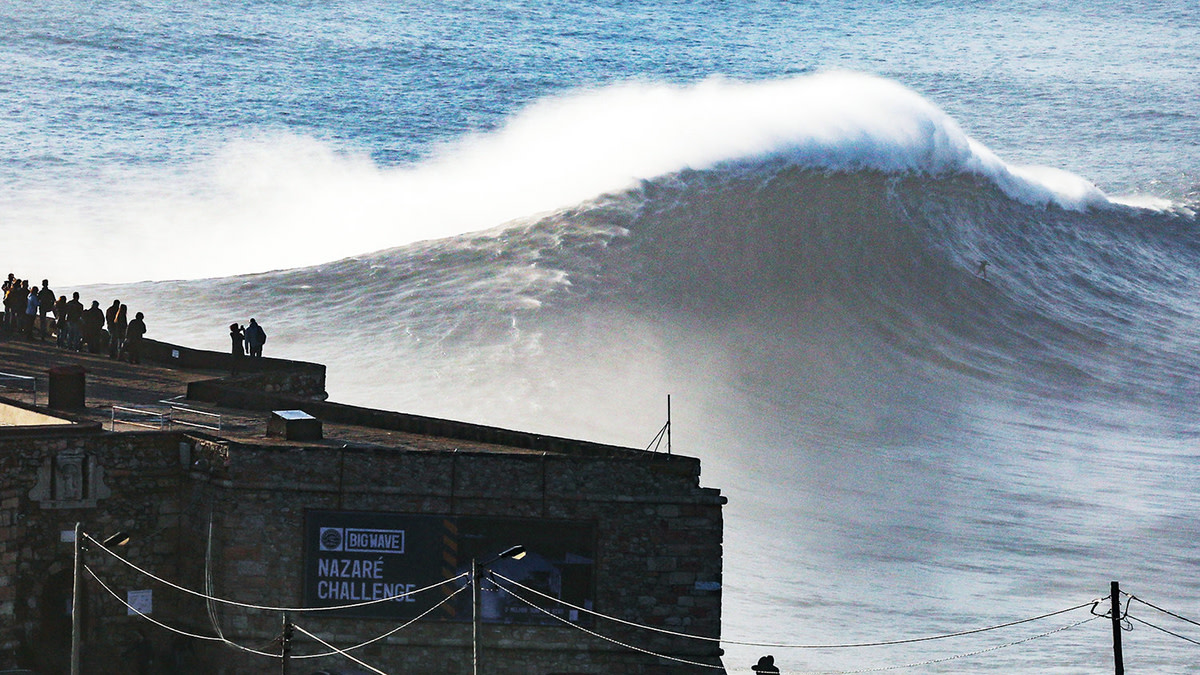The 5 biggest waves surfed in the past year Men's Journal