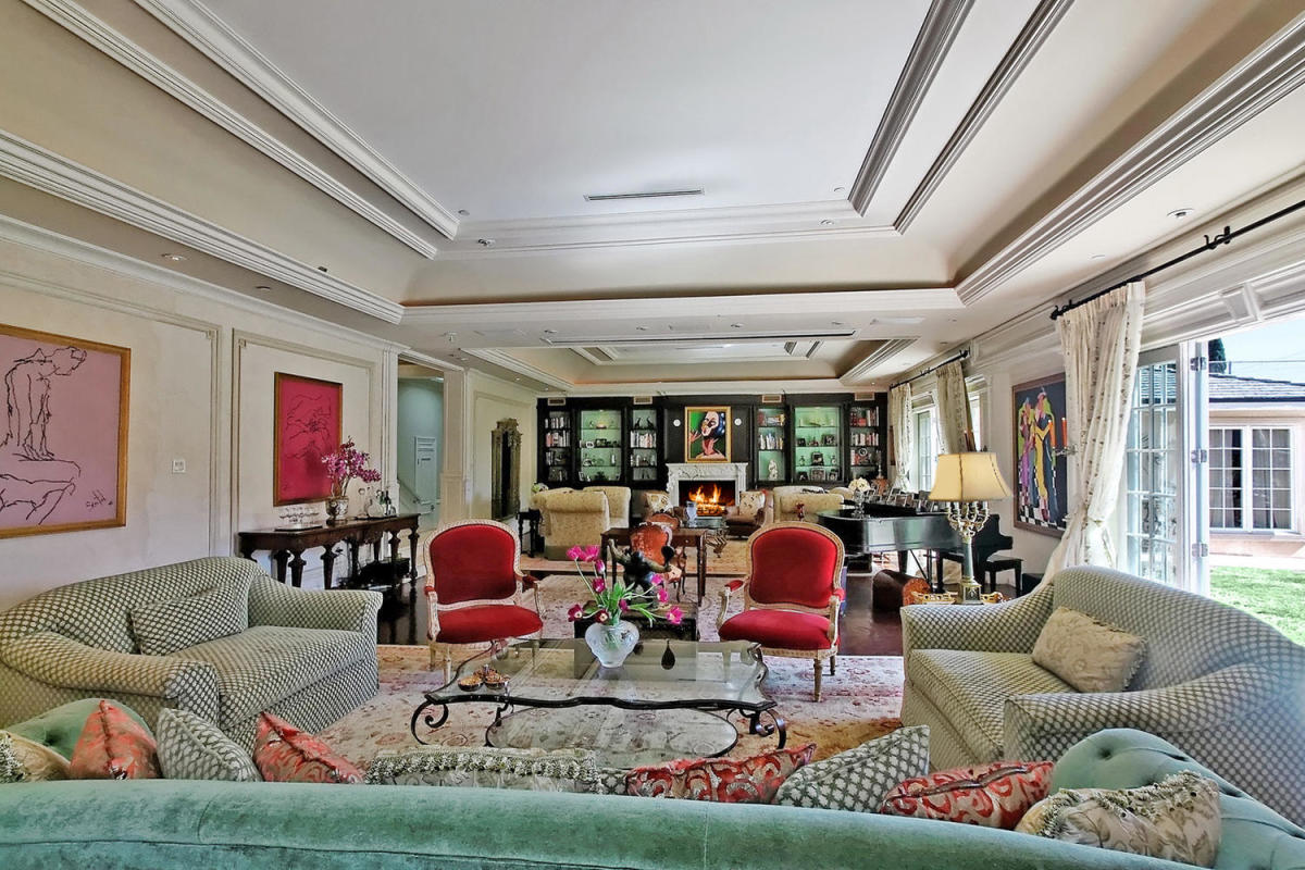 The Most Outrageously Luxurious Airbnbs Celebrities Rented in 2017