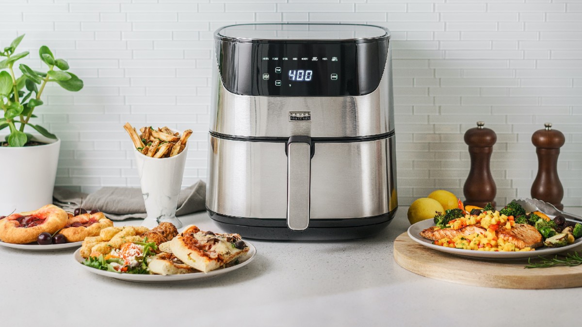 This On-Sale Ninja Air Fryer Has a Genius Feature That Takes the 'Stress  Out of Cooking