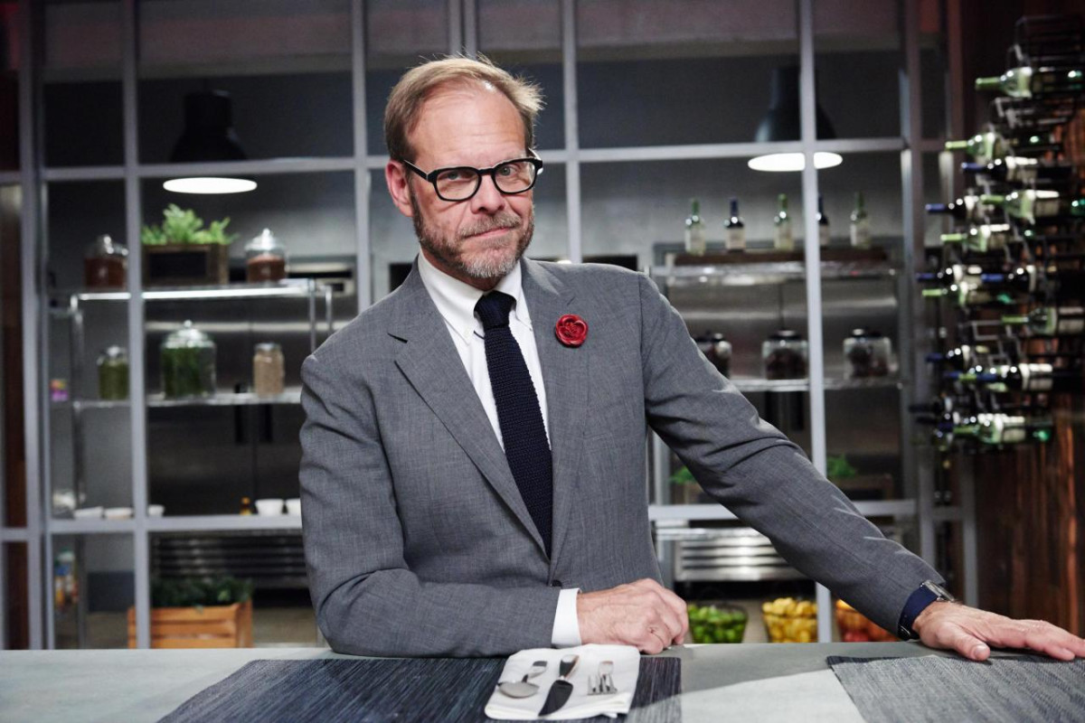 Alton Brown's Favorite Kitchen Tool Isn't What You'd Expect - Exclusive